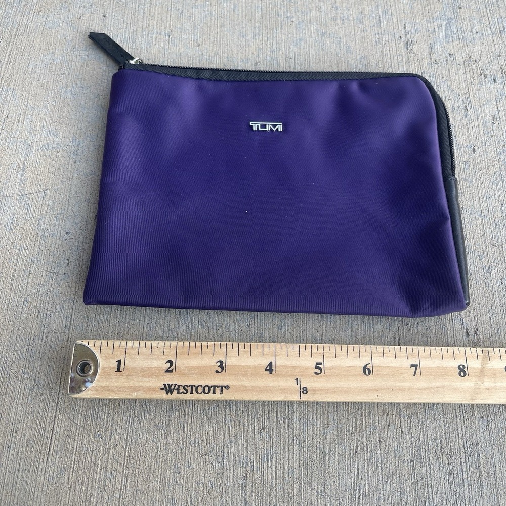 Tumi For Delta Purple Travel Zipper Pouch Toiletries Makeup Storage Bag - Picture 2 of 5